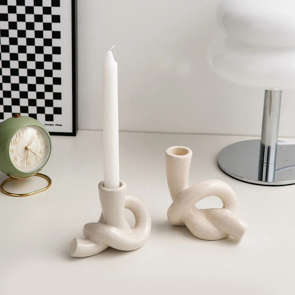 Knot Shape Candlestick Holder